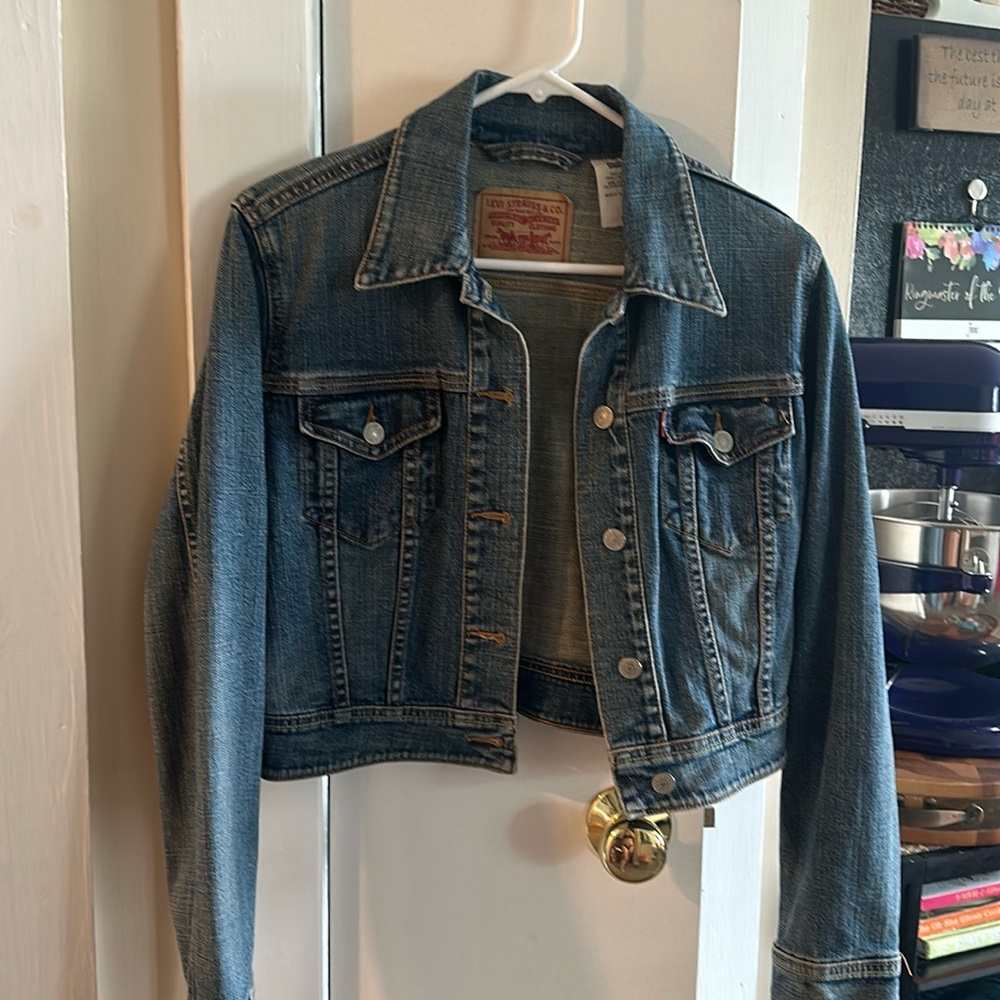 Cropped Levi jean jacket
